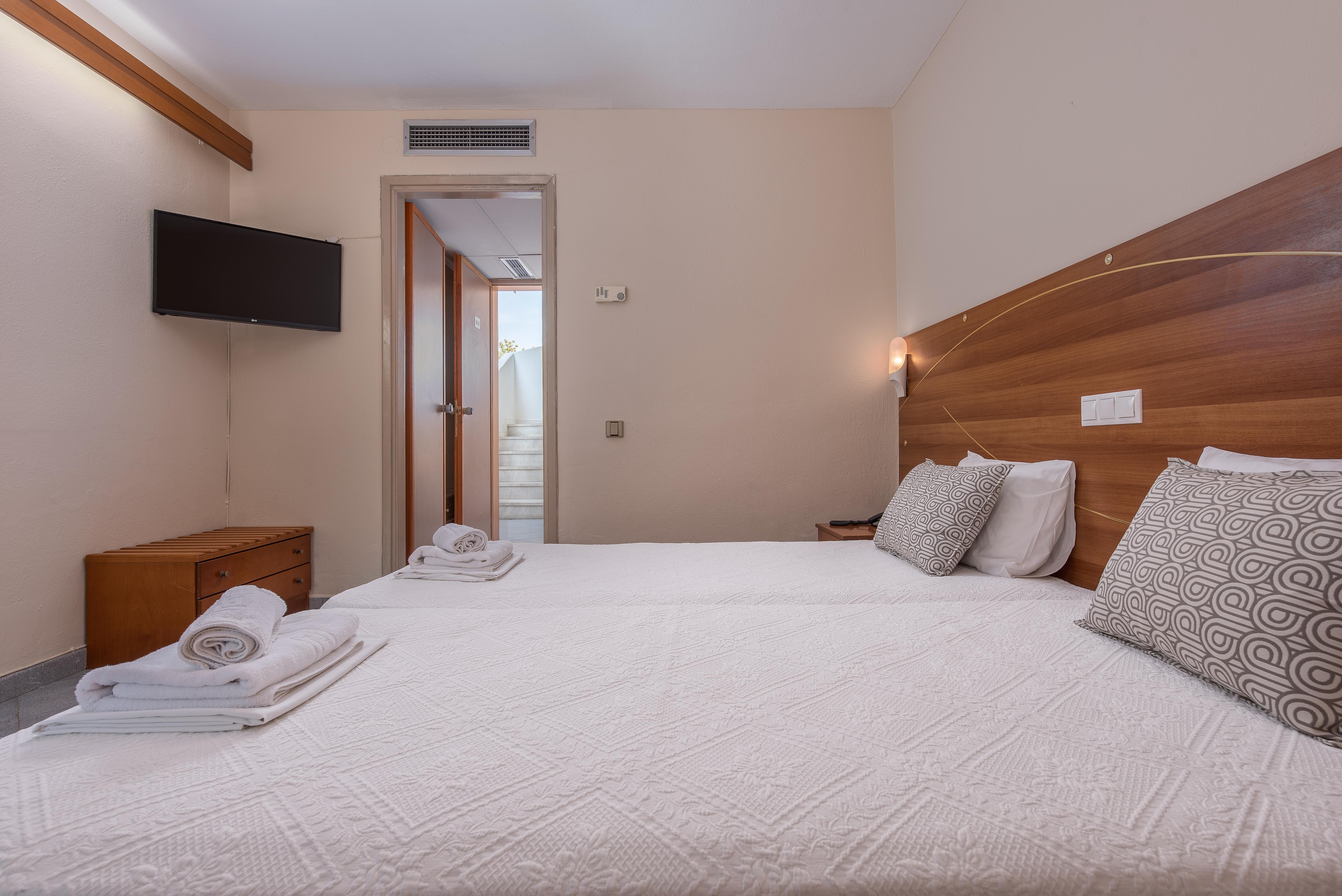 Dionysos Hotel & Suites Hanioti Exteriör bild